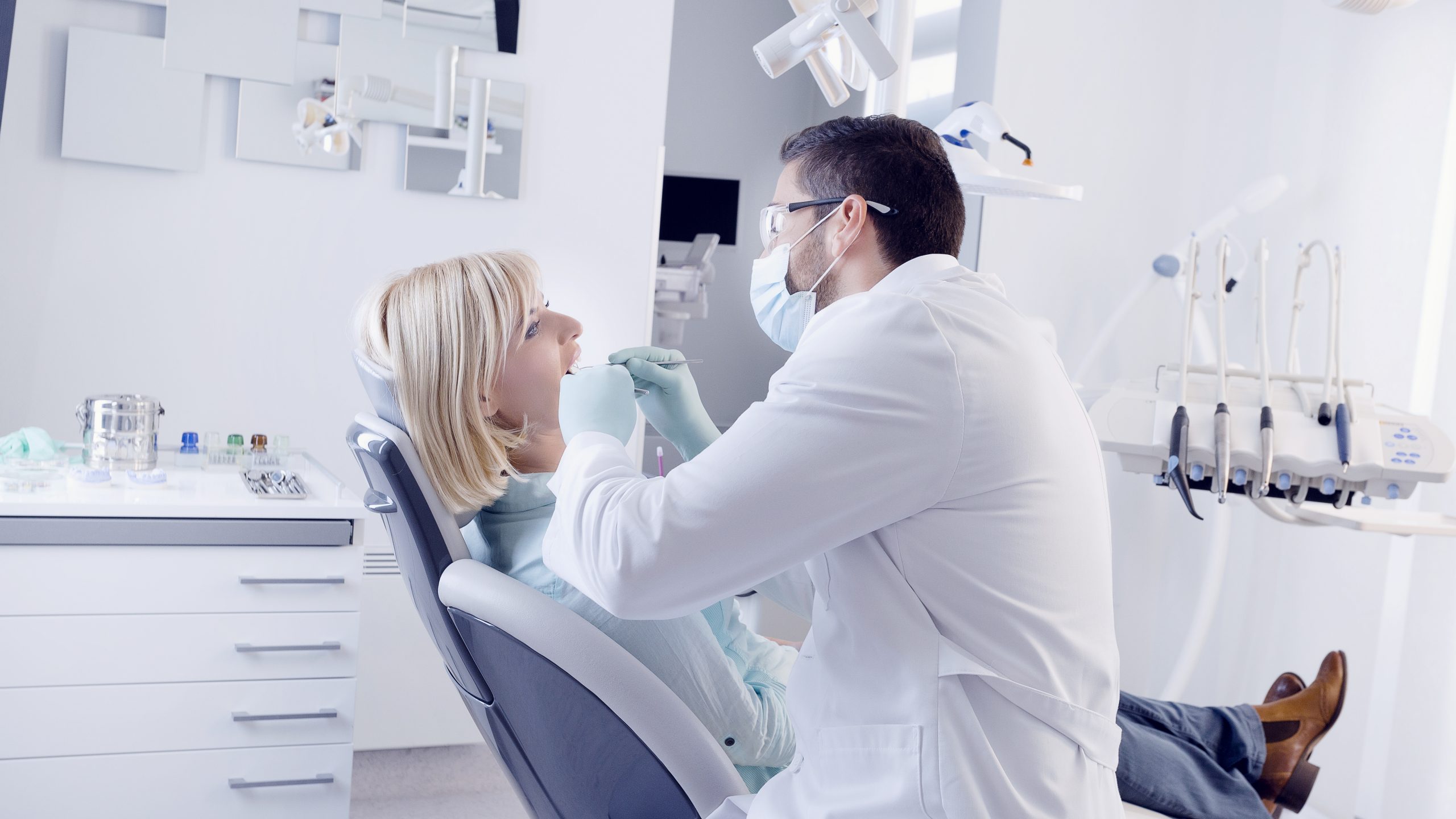 Dentist in Opa Locka, FL